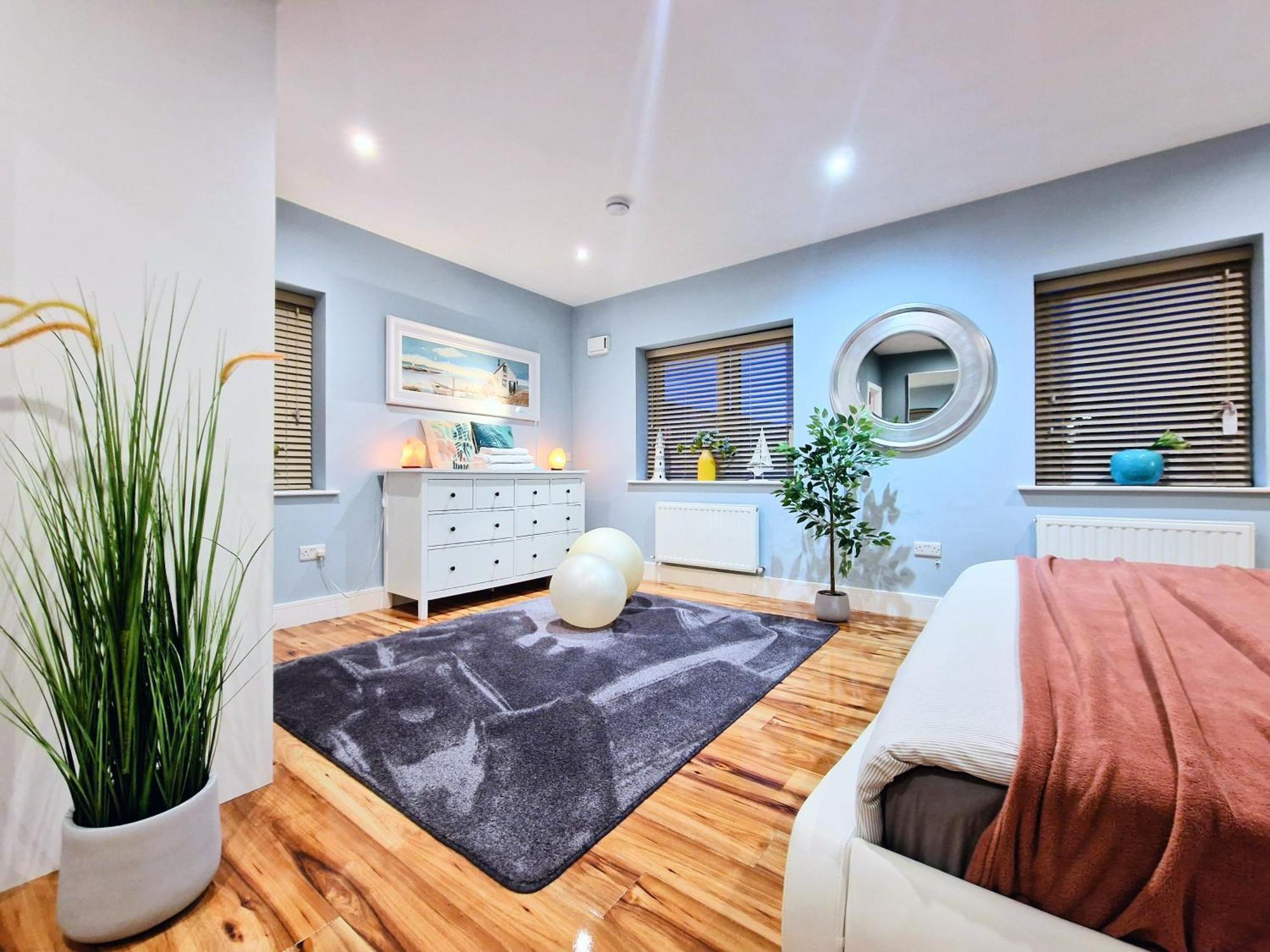 Master Bedroom With Ensuite Lucan Exterior foto